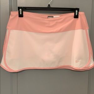 Nike skirt size large